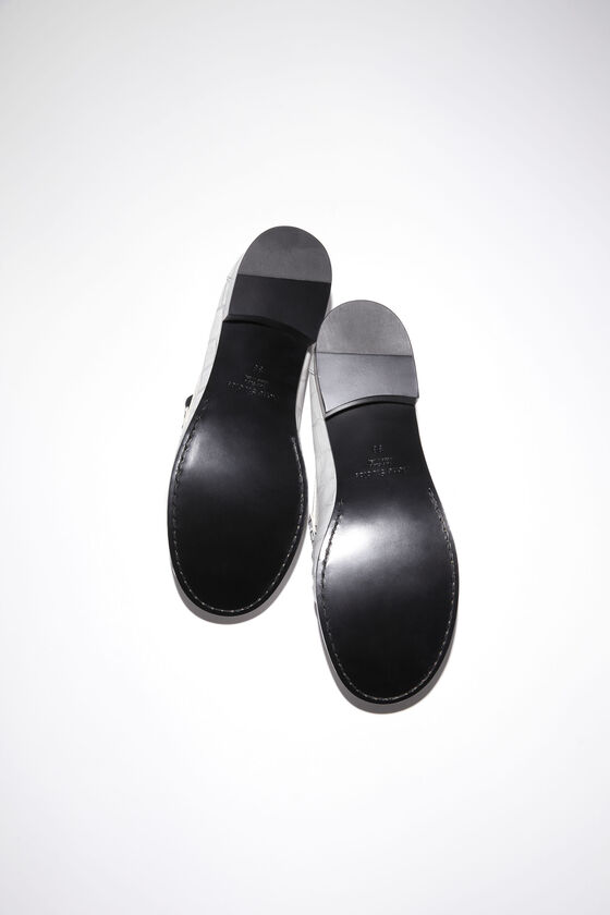 (image for) User-Friendly Leather loafers